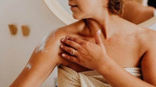 Shea Butter vs Cocoa Butter: The Ultimate Skincare Face-Off