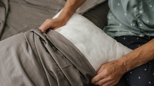 Use Silk Or Satin Pillowcases