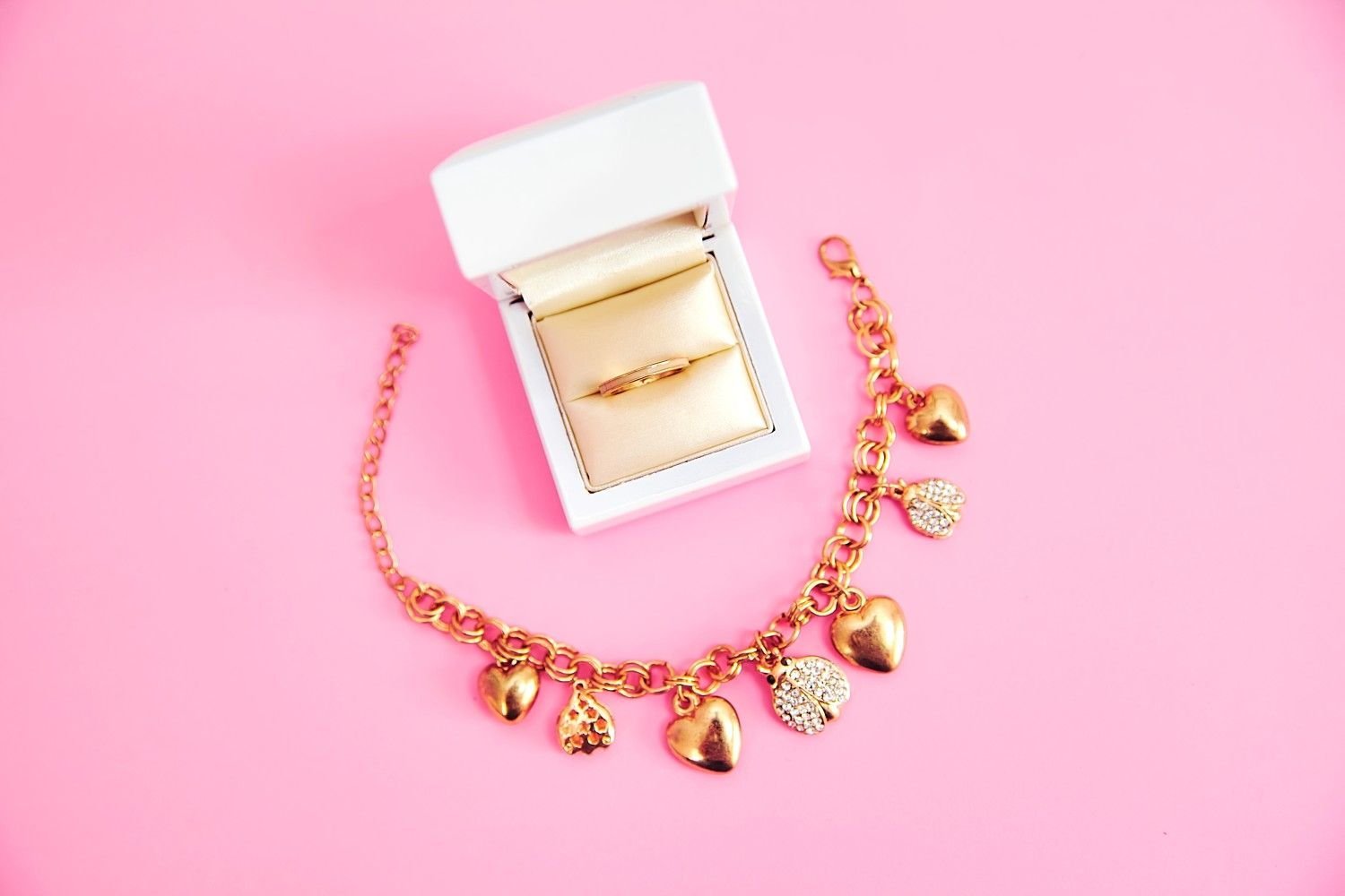 Elegance Redefined Embrace the Charm of Rose Gold Jewellery