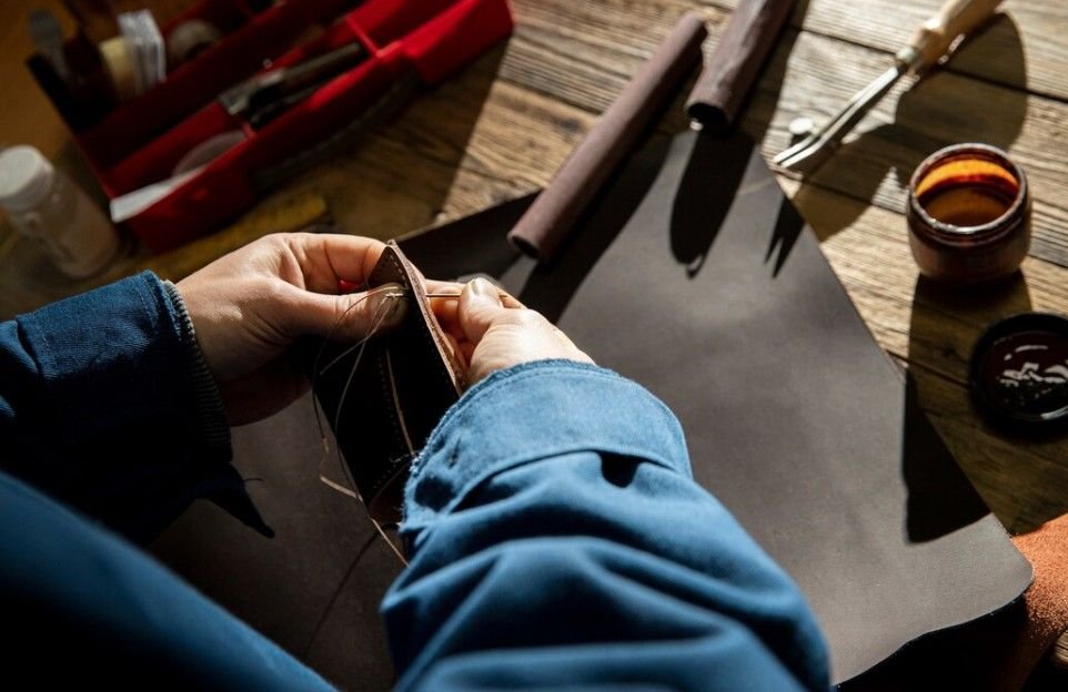 The Craftsmanship Behind Luxury Leather Key Chains